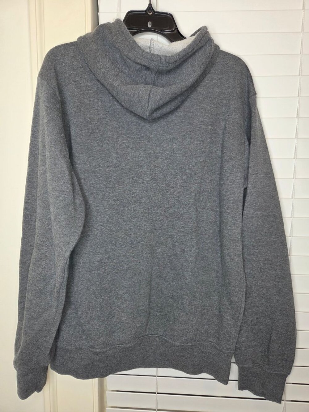 Mens Disney Mickey Mouse Gray Pullover Hoodie Sweatshirt M Cotton Blend - Picture 7 of 7